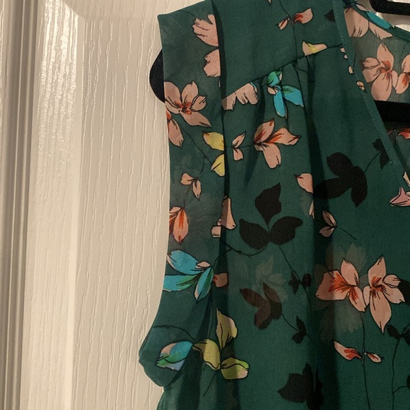 Cabi Floral Blouse - Picture 3 of 6